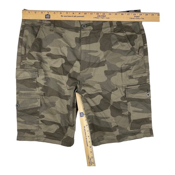 Iron Co Twill Cargo Shorts Men's 36 Green Canteen Camo NWT - Picture 2 of 8